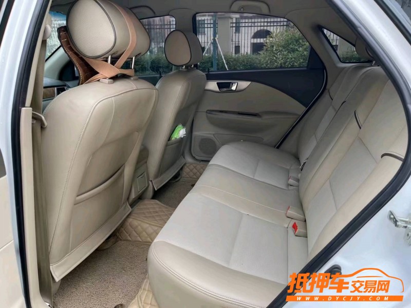 徐州16年别克凯越6