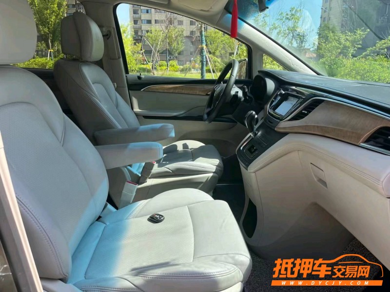 徐州17年别克GL86