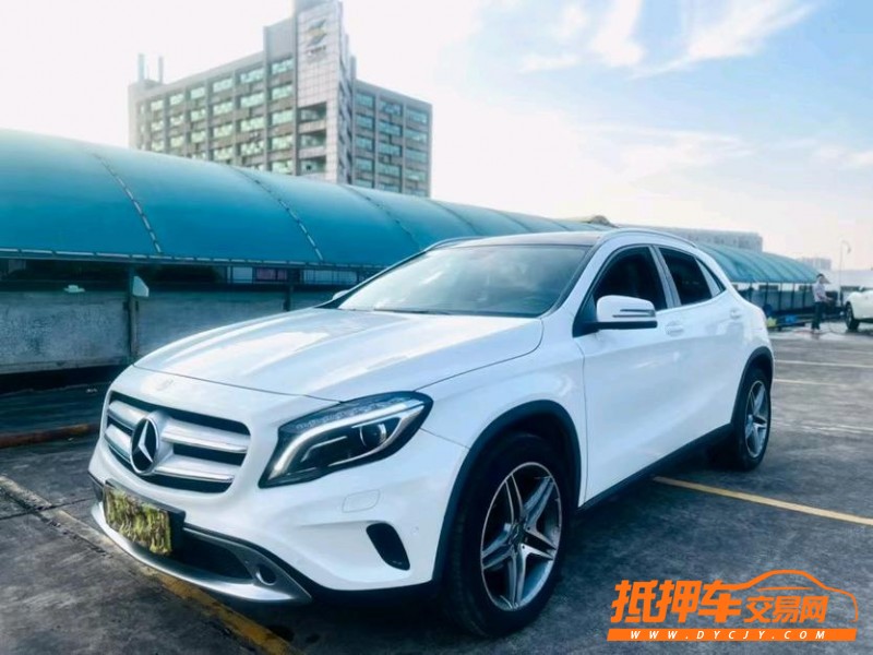 东莞14年奔驰GLA2
