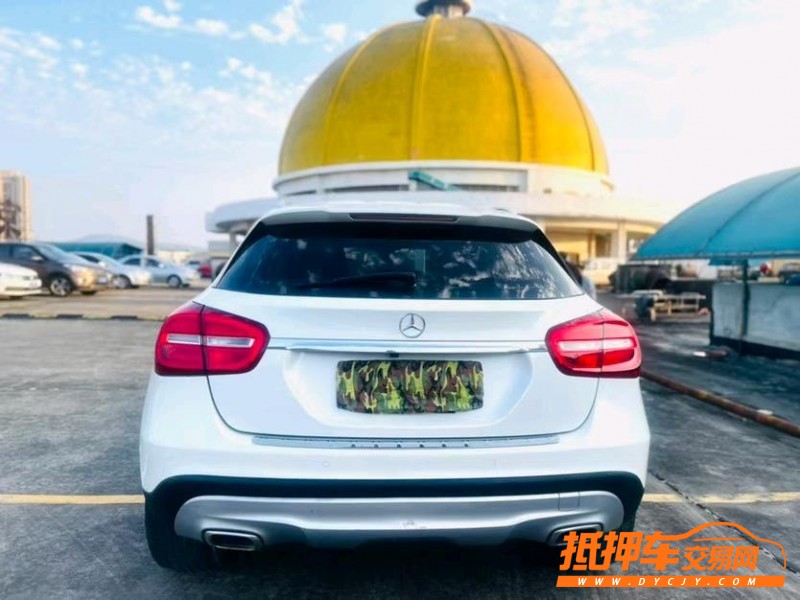 东莞14年奔驰GLA9