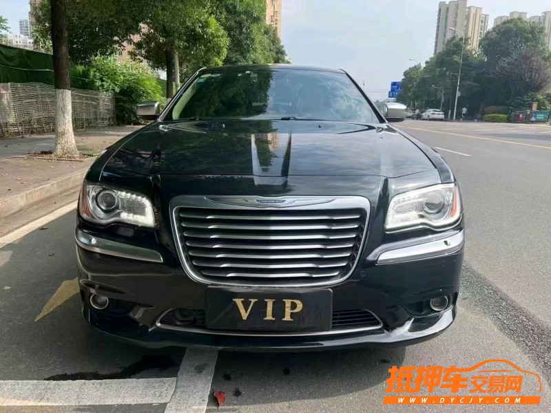 岳陽17年克萊斯勒300C1