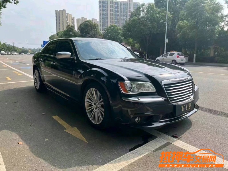 岳陽17年克萊斯勒300C3