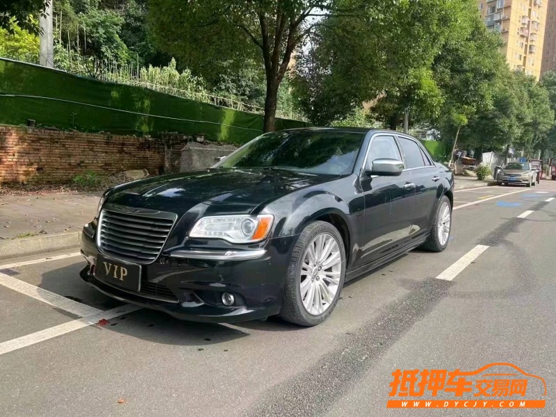 岳陽17年克萊斯勒300C9