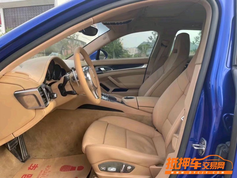 金華12年保時捷帕拉梅拉6