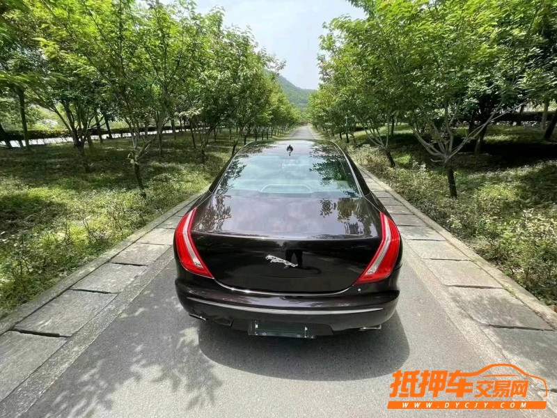 紹興13年捷豹XJL2