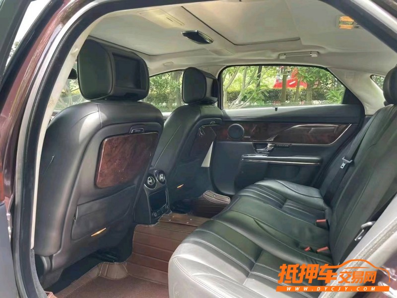 紹興13年捷豹XJL4