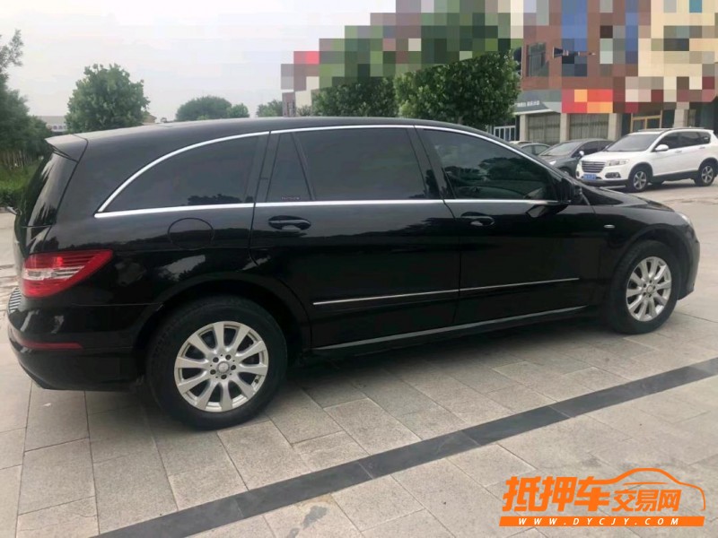 潍坊17年奔驰R8
