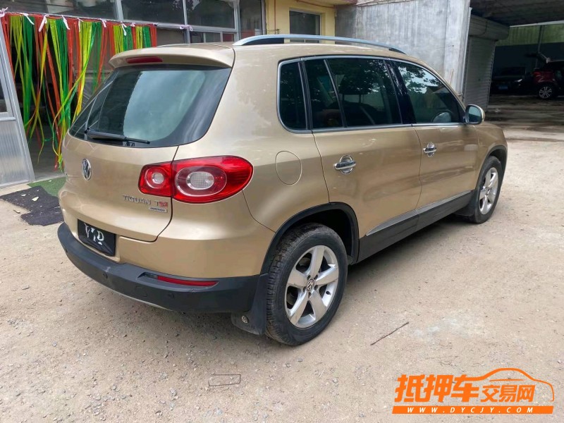 潍坊12年大众途观1