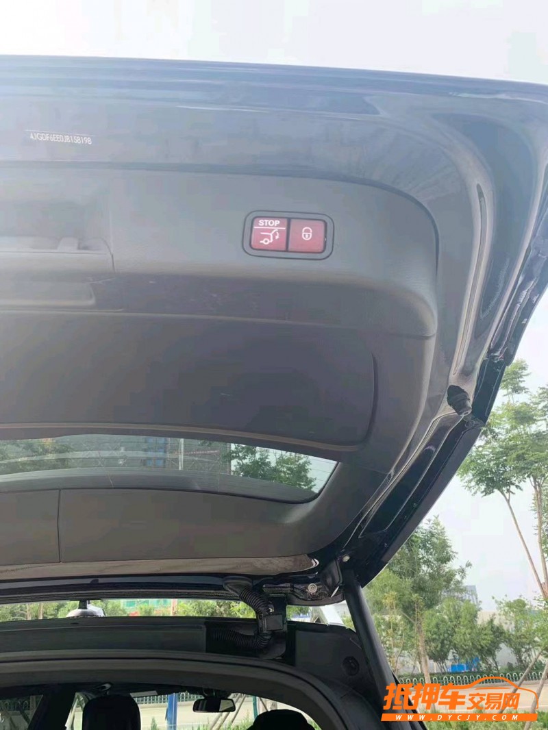 北京19年奔驰GLS5