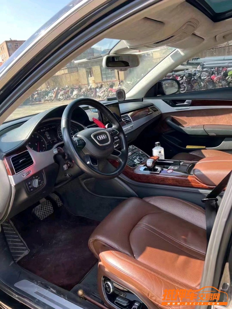 潍坊12年奥迪A8L8
