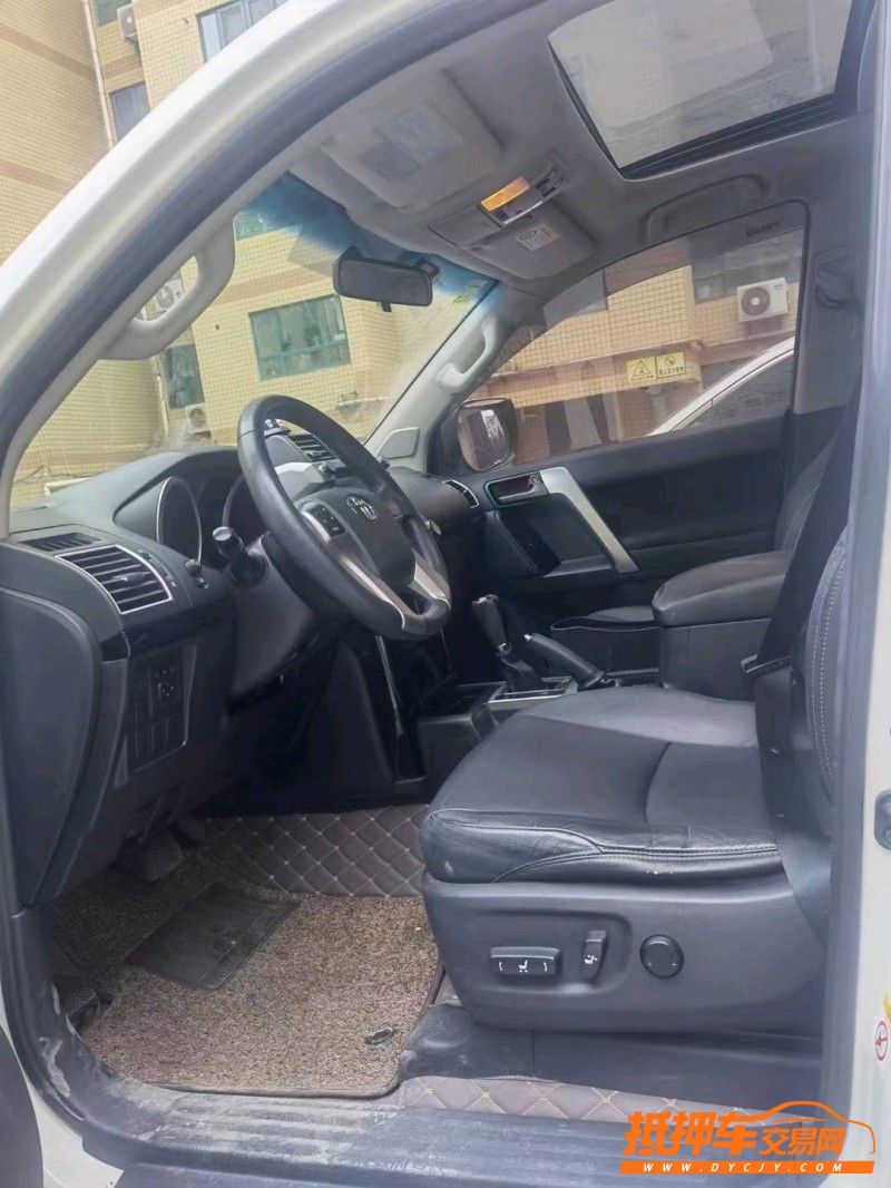 潍坊17年丰田普拉多3