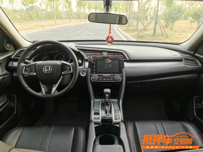 青岛18年本田思域3