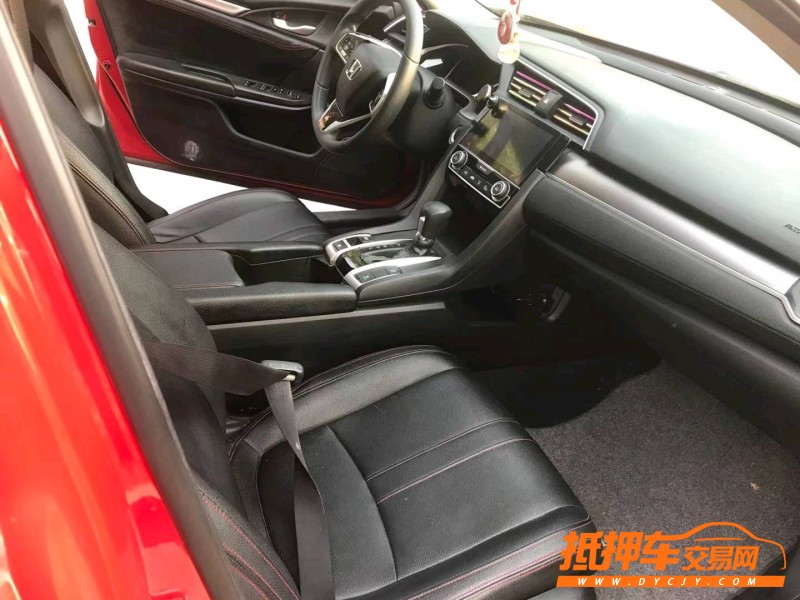 青岛18年本田思域1