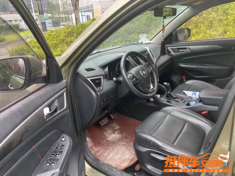 重慶16年長安汽車CS752