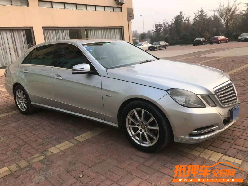 青岛12年奔驰E8