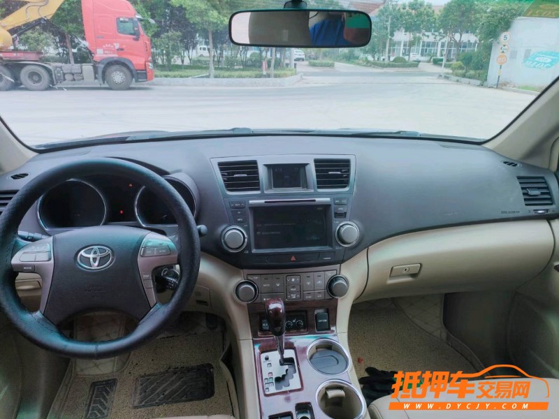 徐州12年丰田汉兰达4