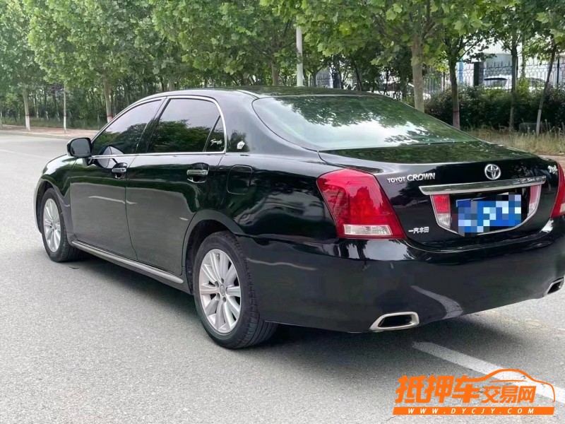 保定10年豐田皇冠5