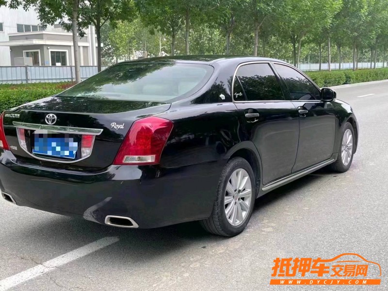 保定10年豐田皇冠3