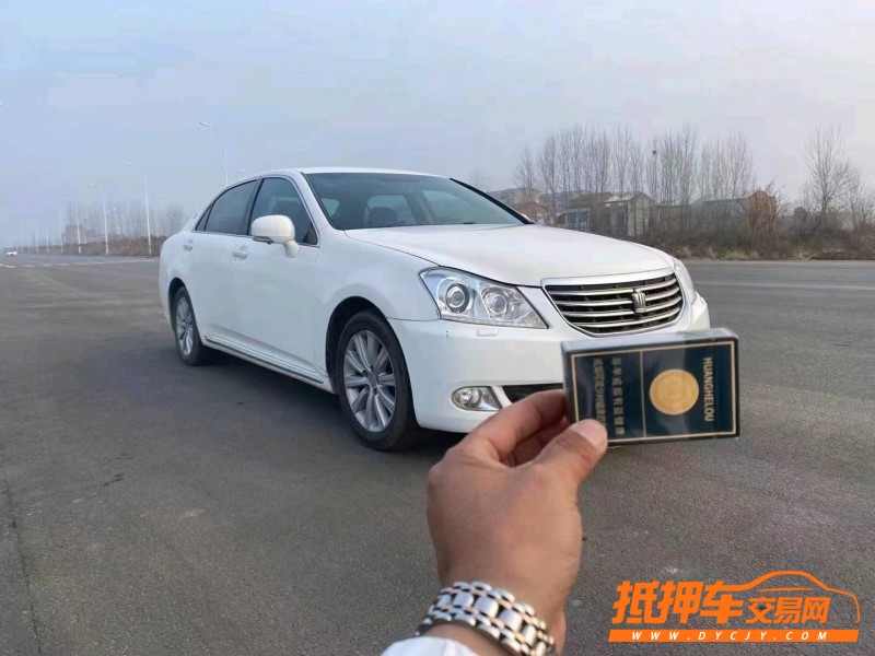武汉10年丰田皇冠2