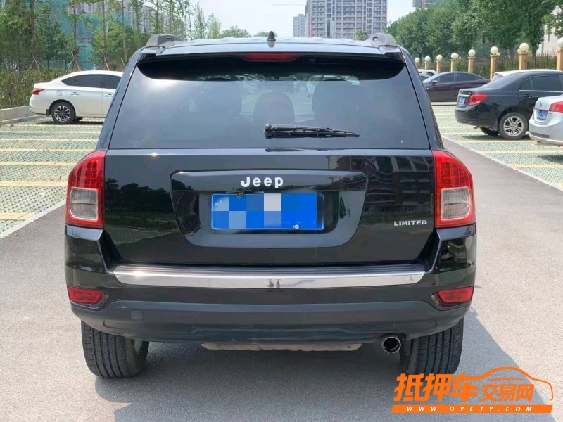 濰坊13年Jeep指南者9