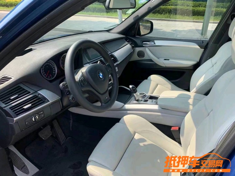 潍坊11年宝马X5 M4
