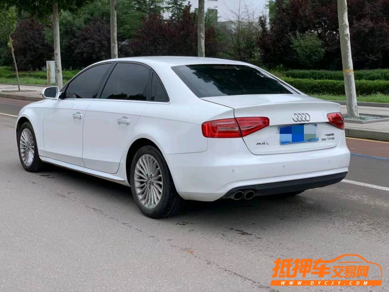 潍坊16年奥迪A4L8