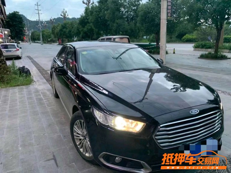 黔西南18年福特金牛座7