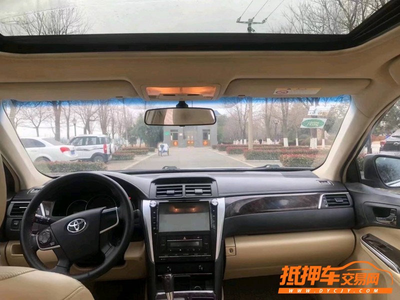 徐州16年丰田凯美瑞7
