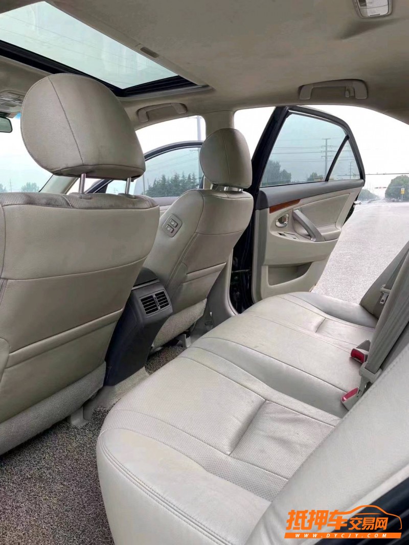北京15年丰田凯美瑞8