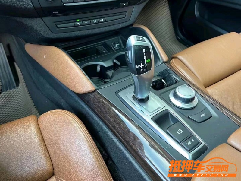 青岛10年宝马X63