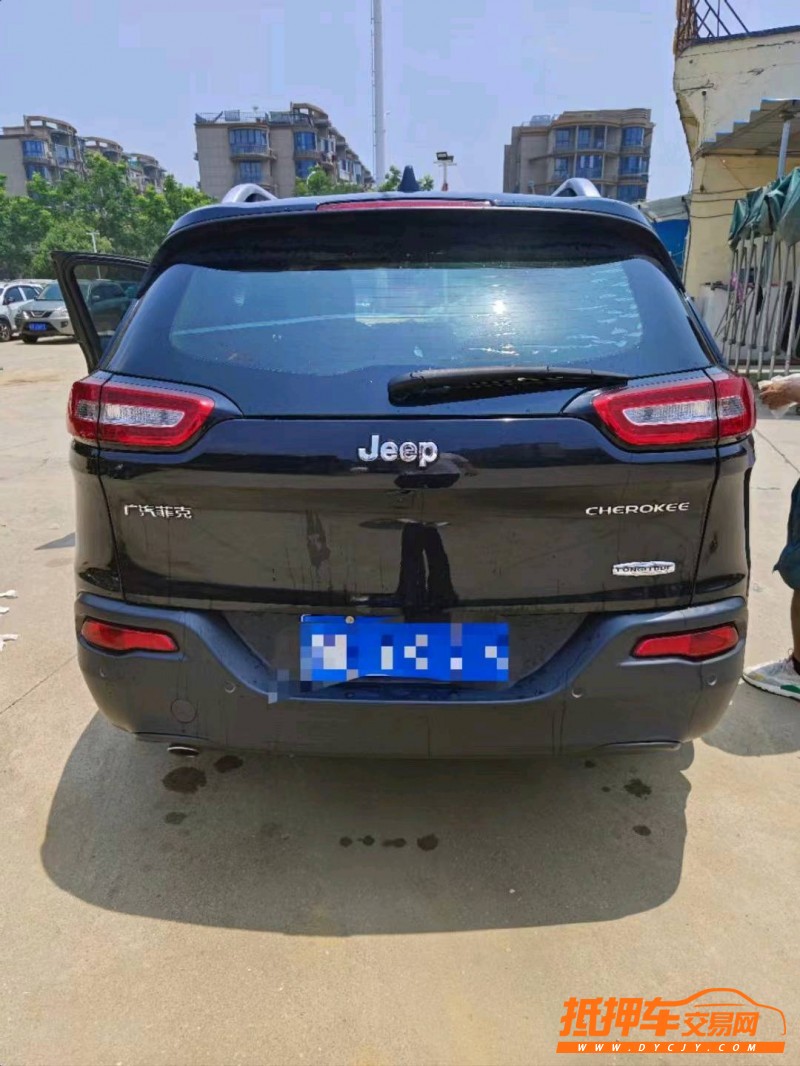 銅陵16年Jeep自由光5