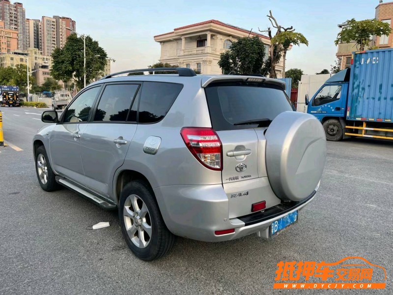 深圳09年豐田RAV48