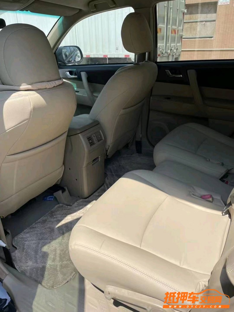 东莞10年丰田汉兰达4