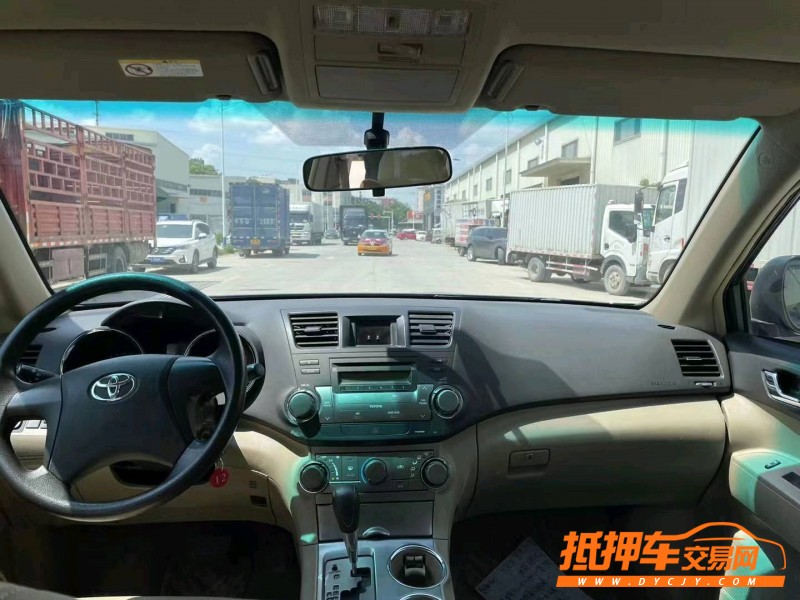 东莞10年丰田汉兰达5