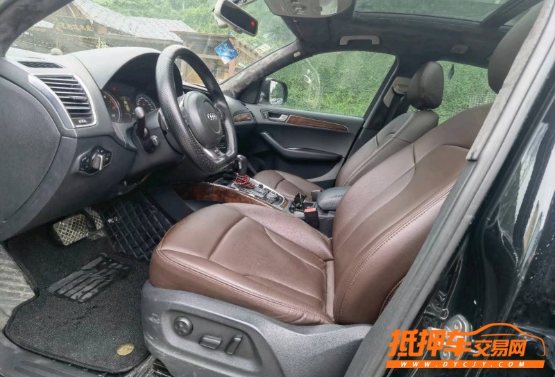 安順12年奧迪Q56