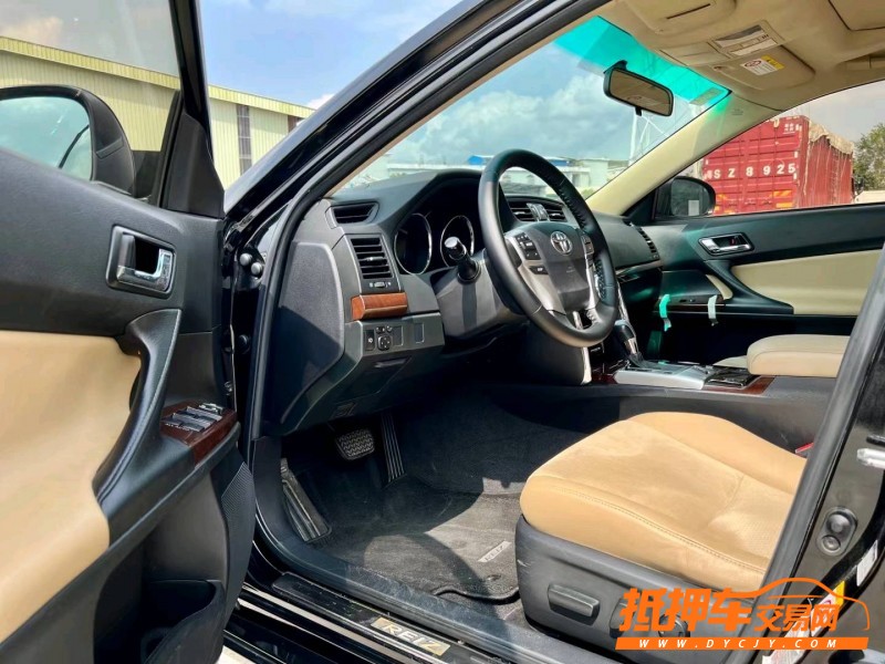 东莞14年丰田锐志4