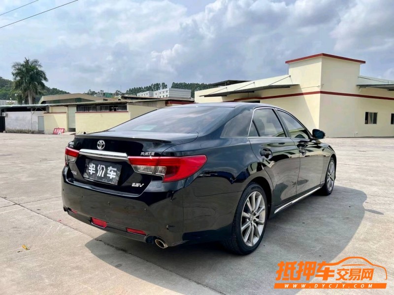东莞14年丰田锐志8