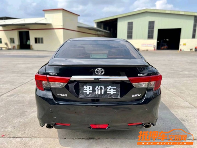 东莞14年丰田锐志9