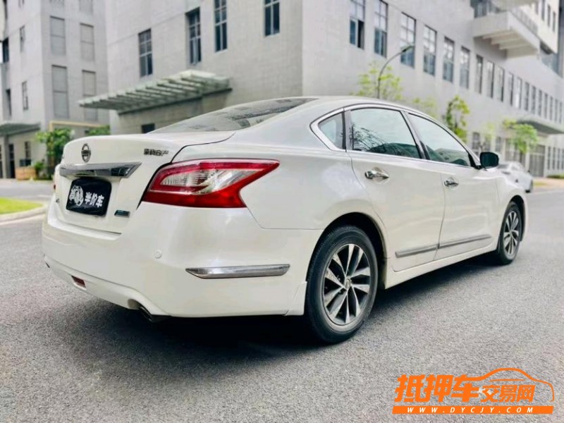 東莞13年日產天籟7
