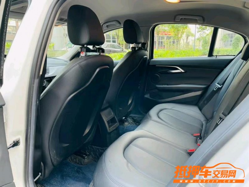 东莞18年宝马1系6