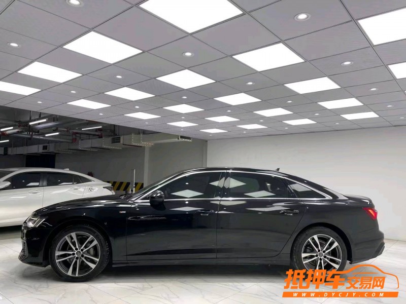 成都19年奧迪A6L3