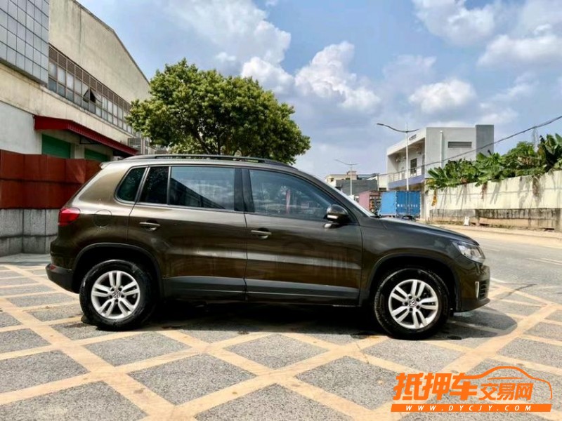 东莞16年大众途观8