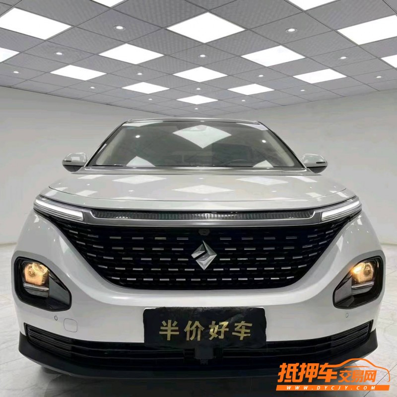 成都19年寶駿rm51