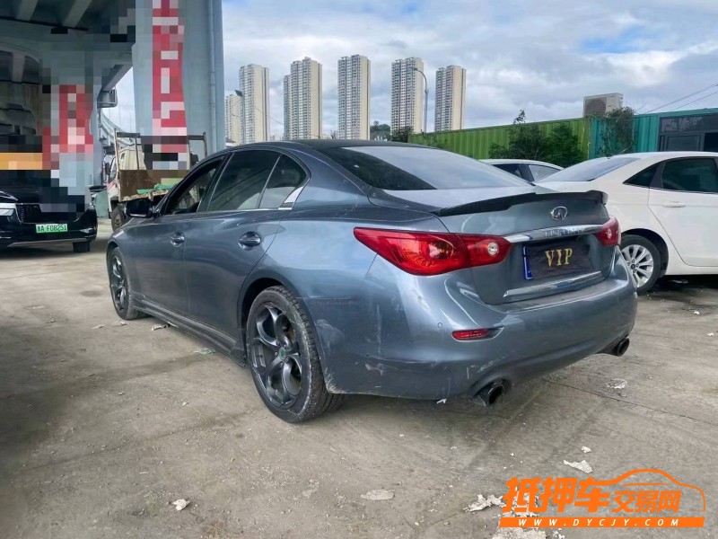 安順15年英菲尼迪Q50L7