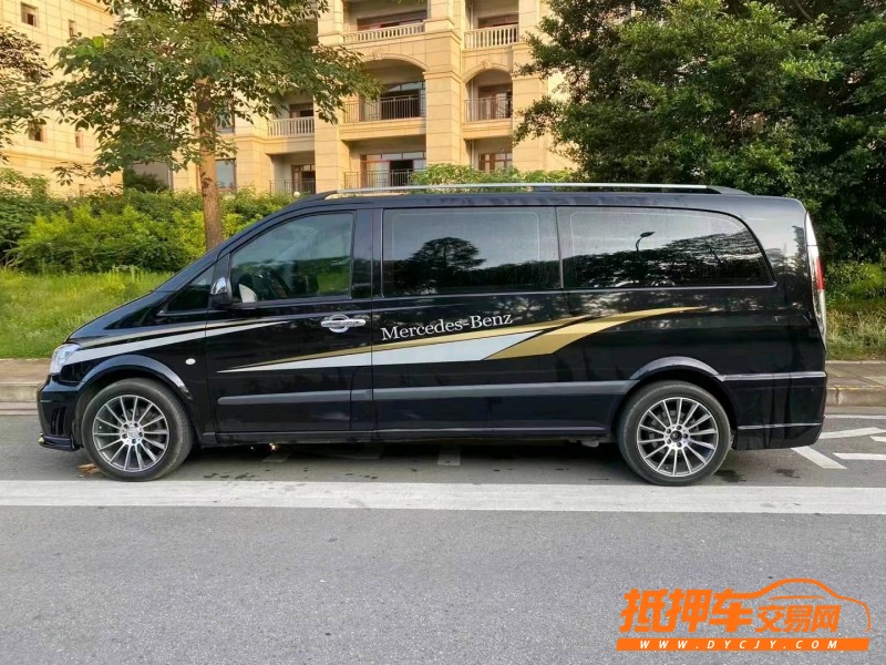 防城港15年奔馳威霆3