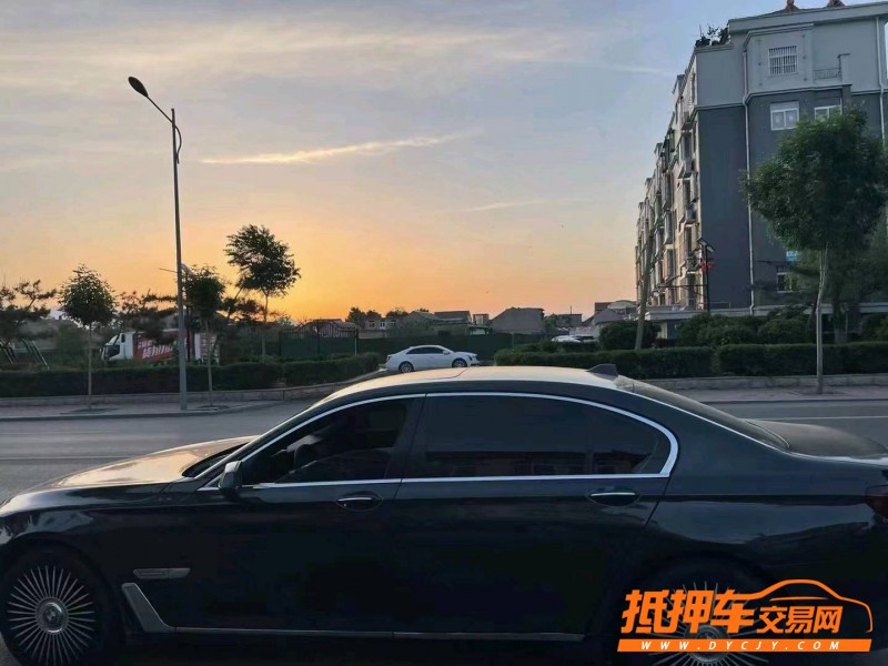 潍坊09年宝马7系1