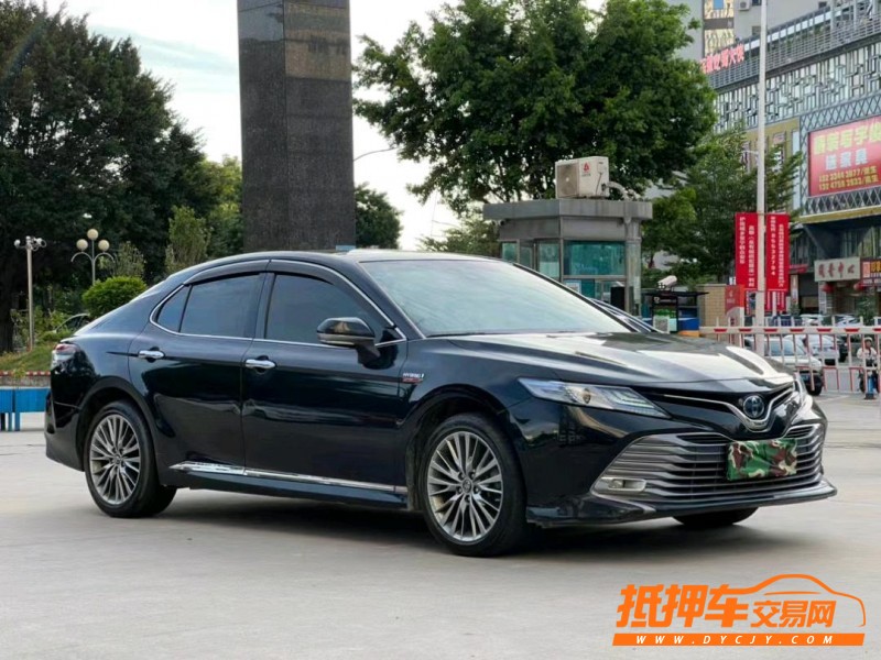 东莞18年丰田凯美瑞2