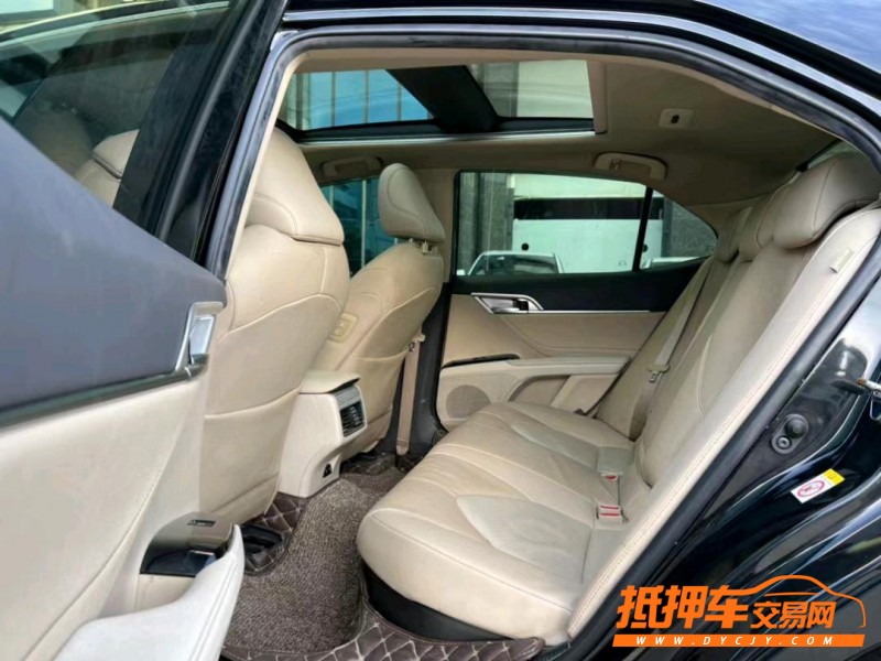 东莞18年丰田凯美瑞6