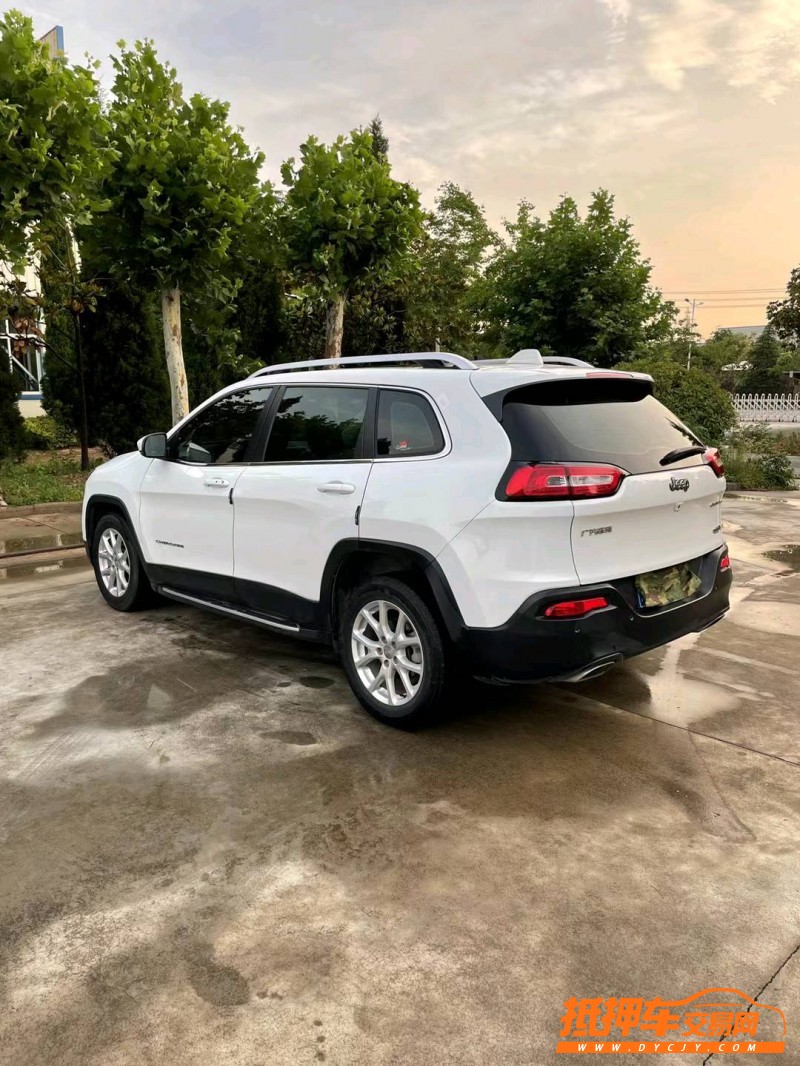 徐州17年Jeep自由光7