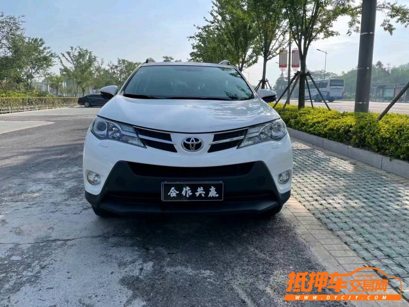 盐城13年丰田RAV48